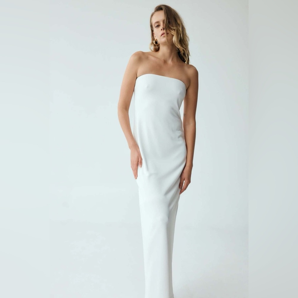 Third Form White Strapless‎ Dress